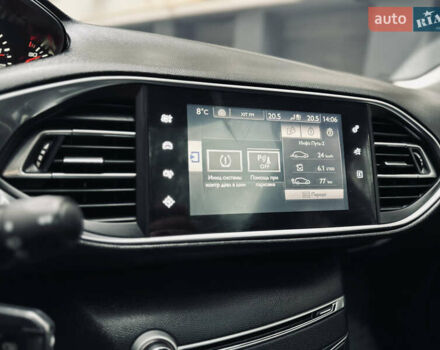 Пежо 308 2015 в Виннице на Automoto.ua Серый Пежо 308, объемом двигателя 1.56 л и пробегом 176 тыс. км за 8700 $, фото 45 на Automoto.ua