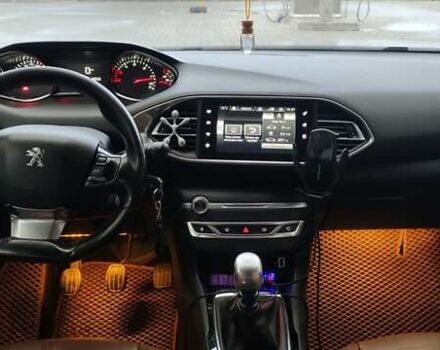 Серый Пежо 308, объемом двигателя 1.56 л и пробегом 239 тыс. км за 10200 $, фото 3 на Automoto.ua
