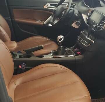 Серый Пежо 308, объемом двигателя 1.56 л и пробегом 239 тыс. км за 10200 $, фото 14 на Automoto.ua