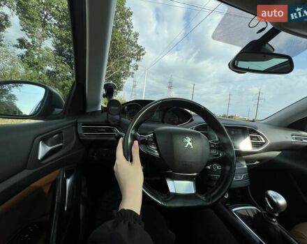 Сірий Пежо 308, об'ємом двигуна 1.56 л та пробігом 239 тис. км за 9200 $, фото 5 на Automoto.ua