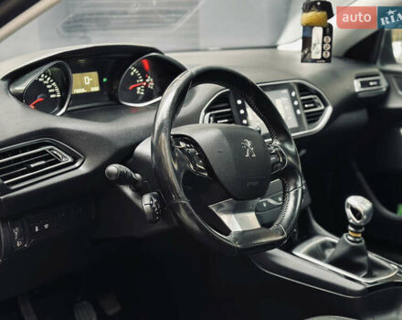 Пежо 308 2015 в Виннице на Automoto.ua Серый Пежо 308, объемом двигателя 1.56 л и пробегом 176 тыс. км за 8700 $, фото 39 на Automoto.ua