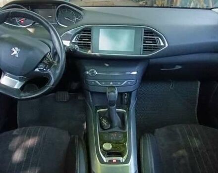 Сірий Пежо 308, об'ємом двигуна 2 л та пробігом 255 тис. км за 12000 $, фото 5 на Automoto.ua