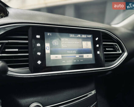 Пежо 308 2015 в Виннице на Automoto.ua Серый Пежо 308, объемом двигателя 1.56 л и пробегом 176 тыс. км за 8700 $, фото 43 на Automoto.ua