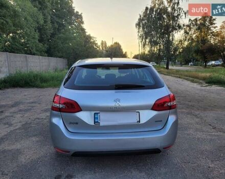 Серый Пежо 308, объемом двигателя 2 л и пробегом 141 тыс. км за 11200 $, фото 5 на Automoto.ua