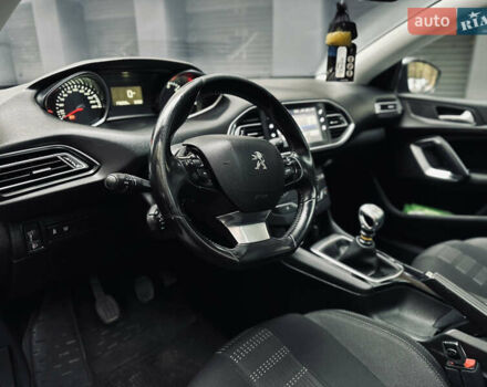 Пежо 308 2015 в Виннице на Automoto.ua Серый Пежо 308, объемом двигателя 1.56 л и пробегом 176 тыс. км за 8700 $, фото 41 на Automoto.ua