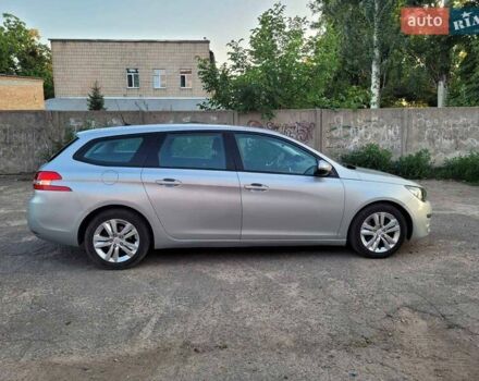 Серый Пежо 308, объемом двигателя 2 л и пробегом 141 тыс. км за 11200 $, фото 3 на Automoto.ua