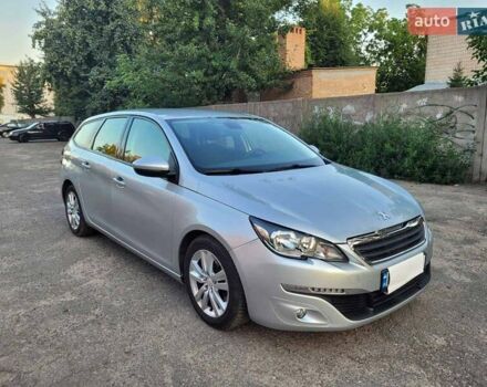 Серый Пежо 308, объемом двигателя 2 л и пробегом 141 тыс. км за 11200 $, фото 2 на Automoto.ua