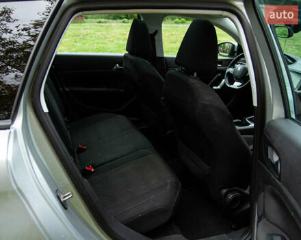 Сірий Пежо 308, об'ємом двигуна 1.56 л та пробігом 177 тис. км за 7800 $, фото 16 на Automoto.ua