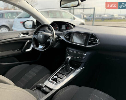 Серый Пежо 308, объемом двигателя 2 л и пробегом 182 тыс. км за 12999 $, фото 31 на Automoto.ua