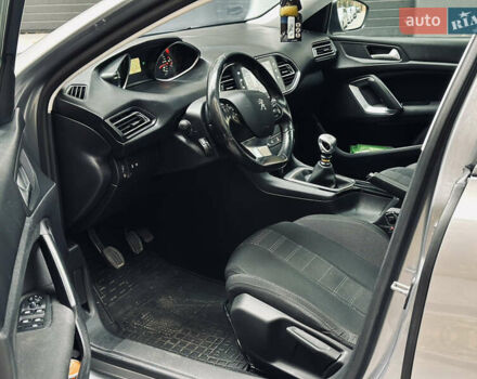 Пежо 308 2015 в Виннице на Automoto.ua Серый Пежо 308, объемом двигателя 1.56 л и пробегом 176 тыс. км за 8700 $, фото 50 на Automoto.ua