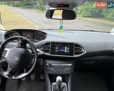 Серый Пежо 308, объемом двигателя 1.6 л и пробегом 237 тыс. км за 10400 $, фото 8 на Automoto.ua