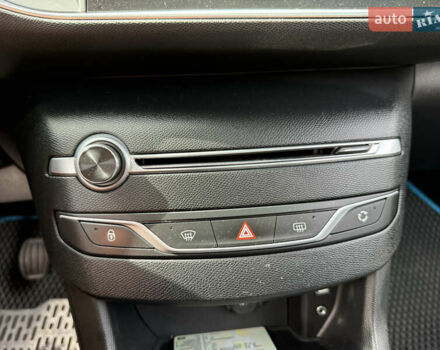 Сірий Пежо 308, об'ємом двигуна 1.6 л та пробігом 305 тис. км за 7999 $, фото 52 на Automoto.ua