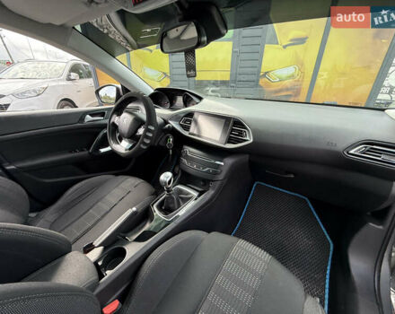 Сірий Пежо 308, об'ємом двигуна 1.6 л та пробігом 305 тис. км за 7999 $, фото 30 на Automoto.ua