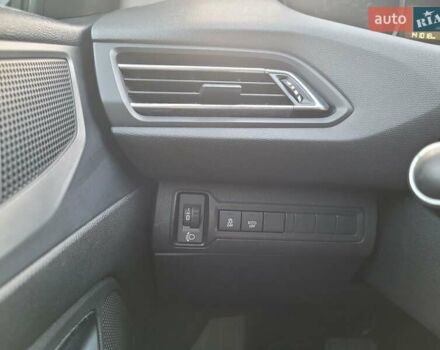 Серый Пежо 308, объемом двигателя 2 л и пробегом 141 тыс. км за 11200 $, фото 23 на Automoto.ua