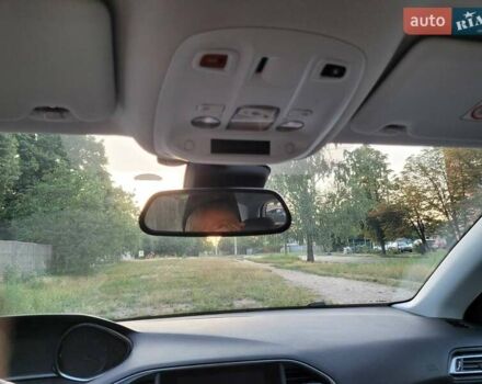 Серый Пежо 308, объемом двигателя 2 л и пробегом 141 тыс. км за 11200 $, фото 24 на Automoto.ua