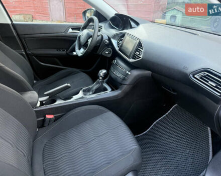 Сірий Пежо 308, об'ємом двигуна 1.6 л та пробігом 225 тис. км за 7499 $, фото 24 на Automoto.ua