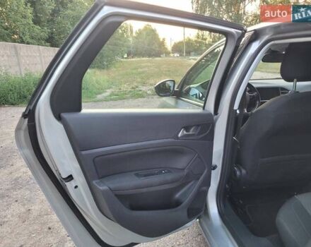 Серый Пежо 308, объемом двигателя 2 л и пробегом 141 тыс. км за 11200 $, фото 11 на Automoto.ua