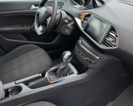 Сірий Пежо 308, об'ємом двигуна 1.56 л та пробігом 251 тис. км за 9300 $, фото 12 на Automoto.ua