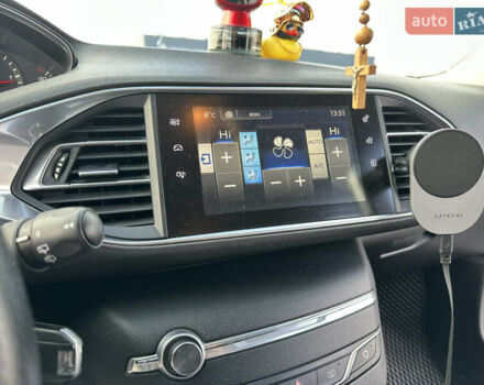 Серый Пежо 308, объемом двигателя 1.56 л и пробегом 228 тыс. км за 9200 $, фото 20 на Automoto.ua