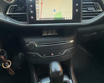 Серый Пежо 308, объемом двигателя 1.6 л и пробегом 240 тыс. км за 12500 $, фото 9 на Automoto.ua