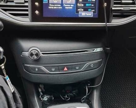 Сірий Пежо 308, об'ємом двигуна 1.56 л та пробігом 224 тис. км за 8250 $, фото 25 на Automoto.ua