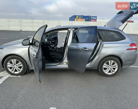 Серый Пежо 308, объемом двигателя 1.56 л и пробегом 228 тыс. км за 9200 $, фото 23 на Automoto.ua