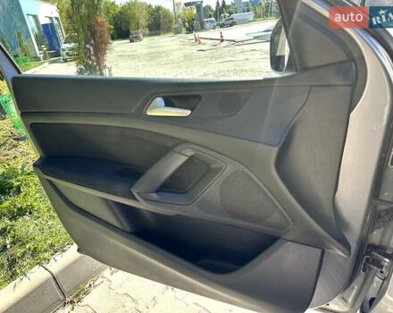 Серый Пежо 308, объемом двигателя 1.56 л и пробегом 153 тыс. км за 9999 $, фото 99 на Automoto.ua