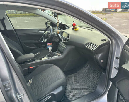 Серый Пежо 308, объемом двигателя 1.56 л и пробегом 228 тыс. км за 9200 $, фото 11 на Automoto.ua