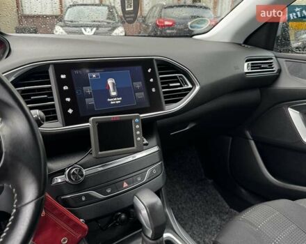 Пежо 308 2016 в Стрые на Automoto.ua Серый Пежо 308, объемом двигателя 2 л и пробегом 104 тыс. км за 12999 $, фото 88 на Automoto.ua
