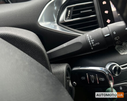 Серый Пежо 308, объемом двигателя 2 л и пробегом 351 тыс. км за 10250 $, фото 15 на Automoto.ua