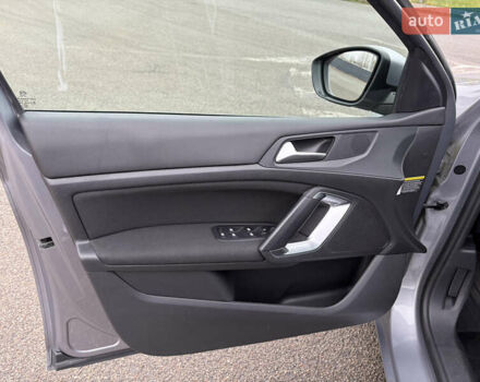 Серый Пежо 308, объемом двигателя 1.56 л и пробегом 295 тыс. км за 8799 $, фото 11 на Automoto.ua