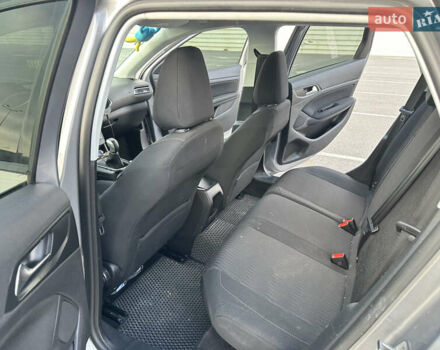 Серый Пежо 308, объемом двигателя 1.56 л и пробегом 228 тыс. км за 9200 $, фото 16 на Automoto.ua