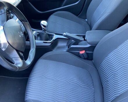 Пежо 308 2016 в Киеве на Automoto.ua Серый Пежо 308, объемом двигателя 1.6 л и пробегом 184 тыс. км за 11500 $, фото 5 на Automoto.ua