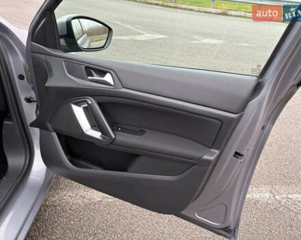 Серый Пежо 308, объемом двигателя 1.56 л и пробегом 295 тыс. км за 8799 $, фото 13 на Automoto.ua