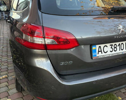 Серый Пежо 308, объемом двигателя 1.6 л и пробегом 240 тыс. км за 12500 $, фото 6 на Automoto.ua