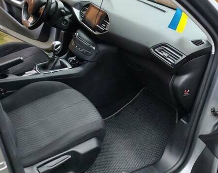 Сірий Пежо 308, об'ємом двигуна 1.56 л та пробігом 224 тис. км за 8250 $, фото 32 на Automoto.ua
