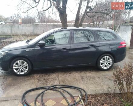 Сірий Пежо 308, об'ємом двигуна 1.6 л та пробігом 180 тис. км за 12500 $, фото 4 на Automoto.ua