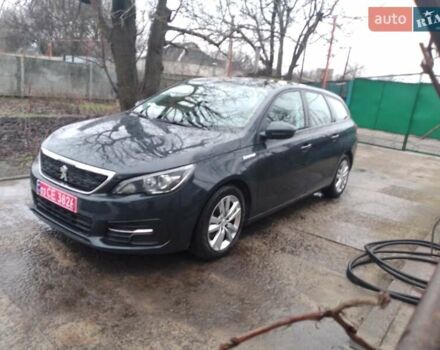 Сірий Пежо 308, об'ємом двигуна 1.6 л та пробігом 180 тис. км за 12500 $, фото 3 на Automoto.ua