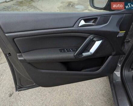 Сірий Пежо 308, об'ємом двигуна 1.5 л та пробігом 148 тис. км за 13600 $, фото 11 на Automoto.ua