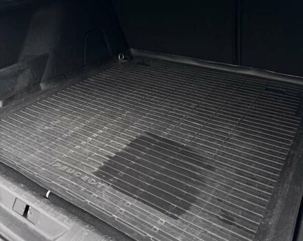 Сірий Пежо 308, об'ємом двигуна 1.5 л та пробігом 147 тис. км за 13700 $, фото 6 на Automoto.ua