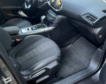 Сірий Пежо 308, об'ємом двигуна 1.5 л та пробігом 140 тис. км за 13700 $, фото 2 на Automoto.ua