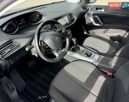 Сірий Пежо 308, об'ємом двигуна 1.5 л та пробігом 133 тис. км за 13399 $, фото 27 на Automoto.ua