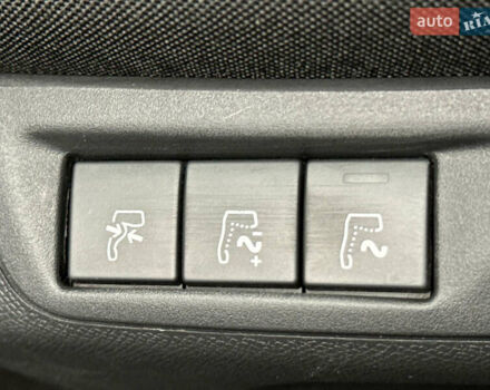 Серый Пежо 308, объемом двигателя 1.5 л и пробегом 168 тыс. км за 15300 $, фото 11 на Automoto.ua