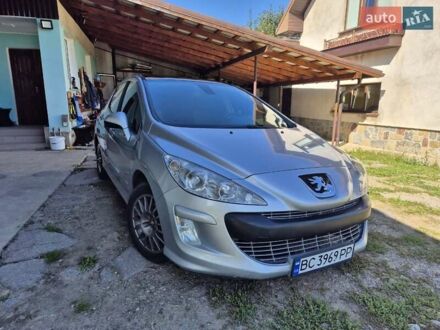 Серый Пежо 308, объемом двигателя 1.6 л и пробегом 191 тыс. км за 5500 $, фото 1 на Automoto.ua