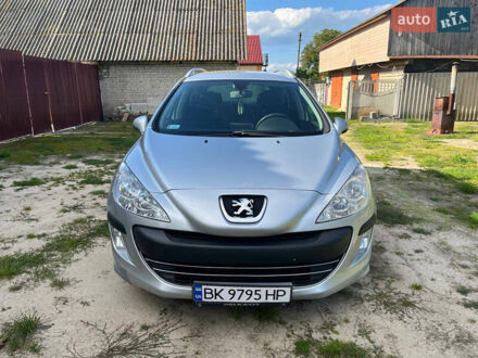 Сірий Пежо 308, об'ємом двигуна 1.56 л та пробігом 200 тис. км за 5800 $, фото 1 на Automoto.ua