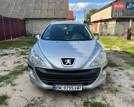 Серый Пежо 308, объемом двигателя 1.56 л и пробегом 200 тыс. км за 5800 $, фото 1 на Automoto.ua