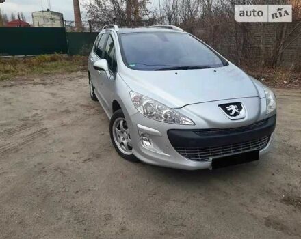 Серый Пежо 308, объемом двигателя 1.6 л и пробегом 120 тыс. км за 4500 $, фото 1 на Automoto.ua