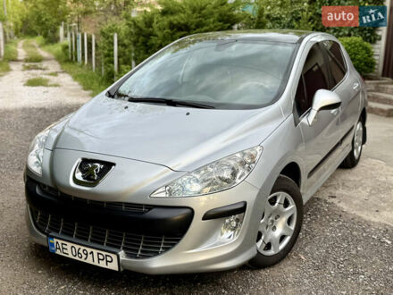 Пежо 308 2009 у Дніпро (Дніпропетровську) на Automoto.ua Сірий Пежо 308, об'ємом двигуна 1.6 л та пробігом 99 тис. км за 6800 $, фото 1 на Automoto.ua