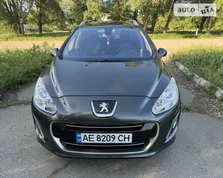 Серый Пежо 308, объемом двигателя 0 л и пробегом 177 тыс. км за 8500 $, фото 1 на Automoto.ua