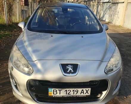 Серый Пежо 308, объемом двигателя 1.6 л и пробегом 142 тыс. км за 4500 $, фото 1 на Automoto.ua